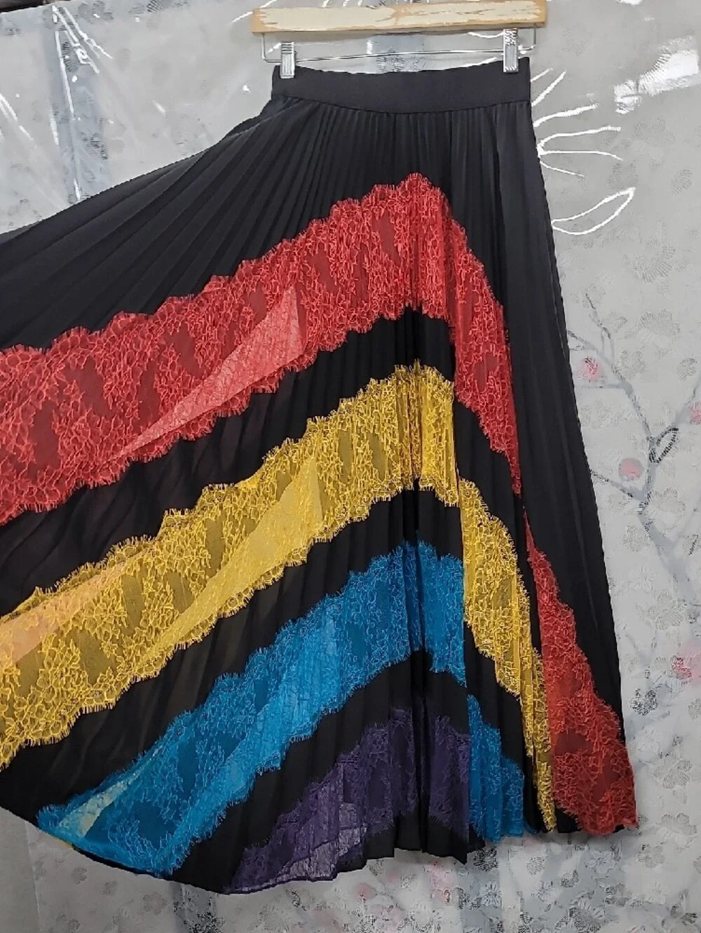 Alice + Olivia Pleated Maxi Skirt Size 4